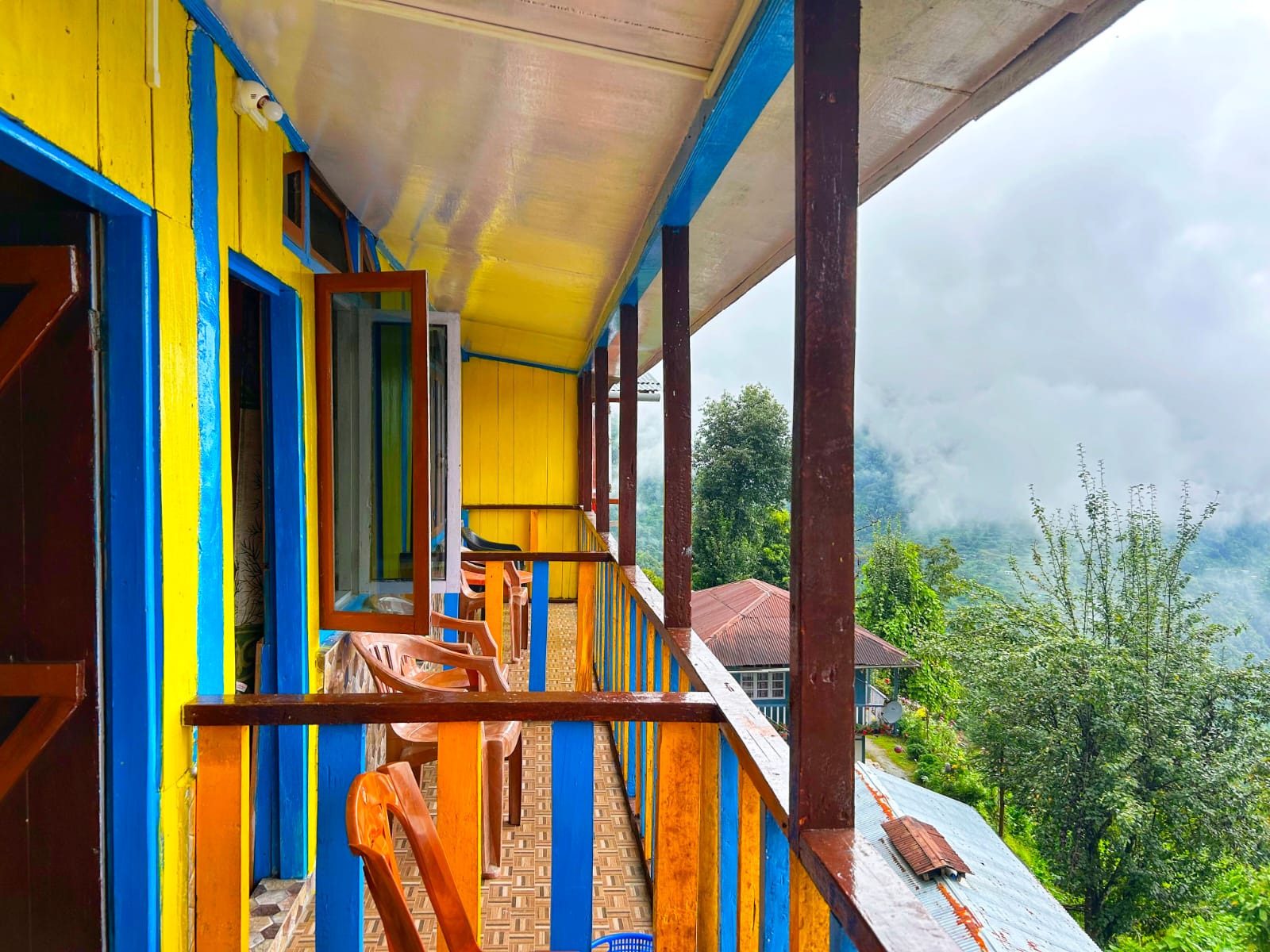 Balcony Image 3